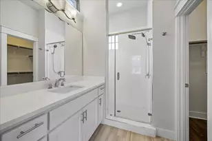 13001 Hymeadow Dr, Austin, TX 78729 - Photo 11