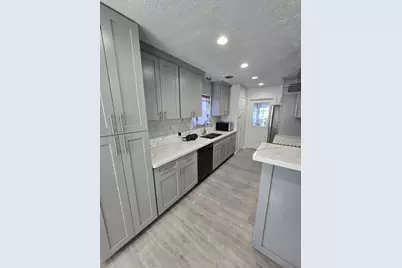 11606 Glenhollow Drive, Houston, TX 77048 - Photo 11