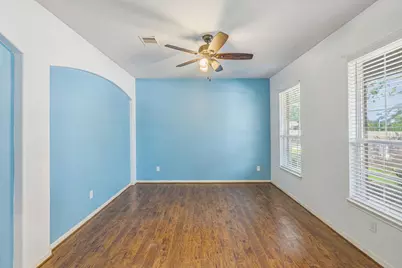 5002 Creekside Avenue, Baytown, TX 77523 - Photo 7