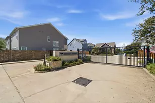 10965 Swang Link Dr, Houston, TX 77043 - Photo 39
