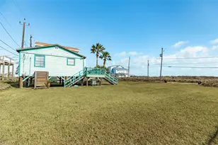 17404 Bristow Dr, Galveston, TX 77554 - Photo 15