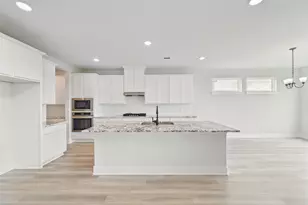 13614 Hartwell Bend Dr, Texas City, TX 77568 - Photo 9