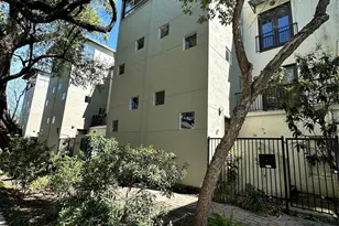 2713 Crawford St, Houston, TX 77004 - Photo 1