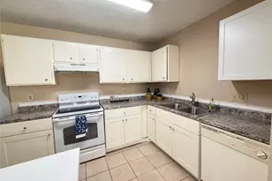 3219 Forestbrook Dr, Spring, TX 77373 - Photo 5