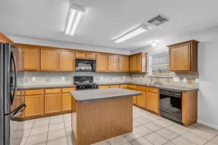 23610 Hidden Maple Dr, Spring, TX 77373 - Photo 9