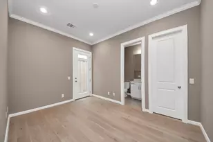 4026 Blossom St, Houston, TX 77007 - Photo 3