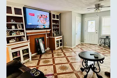 9302 Forest Dale Lane, Houston, TX 77078 - Photo 5