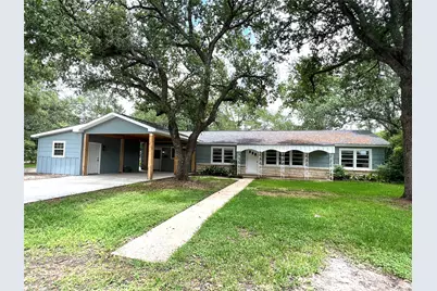 2206 Nancy Lou Street, El Campo, TX 77437 - Photo 1