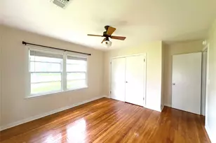2206 Nancy Lou St, El Campo, TX 77437 - Photo 13