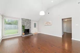 13551 Pasa Robles Ln, Houston, TX 77083 - Photo 9