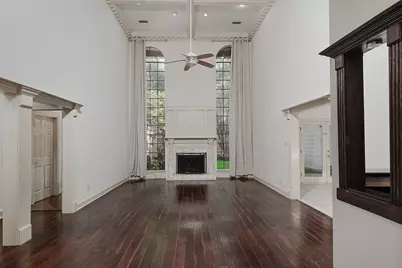 1111 Fleetwood Place Drive, Houston, TX 77079 - Photo 5