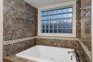 1111 Fleetwood Pl Dr, Houston, TX 77079 - Photo 19