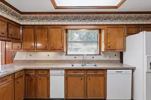 120 Hickory St, Huntsville, TX 77320 - Photo 35