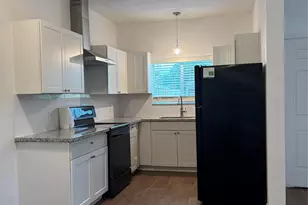 9834 Pelsey St Unit B St, Houston, TX 77029 - Photo 13