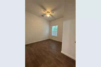 9834 Pelsey St Unit B Street, Houston, TX 77029 - Photo 17