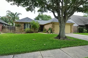 4823 Pecan Grove Dr, Pearland, TX 77584 - Photo 1