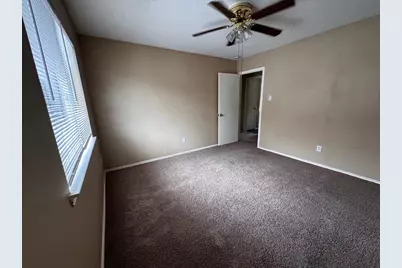 1411 Hallcroft Ln Lane, Houston, TX 77073 - Photo 11