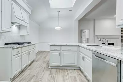 1918 Supplejack Court, Sugar Land, TX 77479 - Photo 11