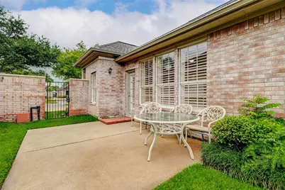 1918 Supplejack Court, Sugar Land, TX 77479 - Photo 25