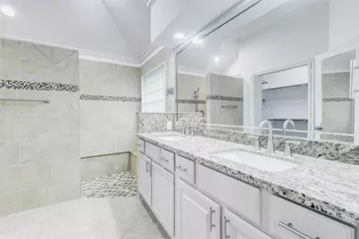 1918 Supplejack Court, Sugar Land, TX 77479 - Photo 21