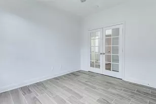 1918 Supplejack Ct, Sugar Land, TX 77479 - Photo 17