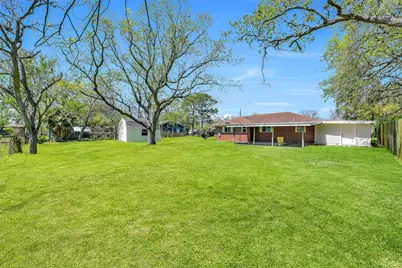 1913 41st Avenue N, Texas City, TX 77590 - Photo 37