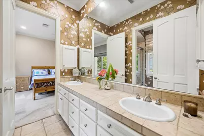 207 Briar Oaks Cove, Houston, TX 77056 - Photo 33