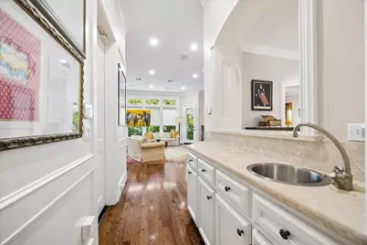 207 Briar Oaks Cove, Houston, TX 77056 - Photo 11