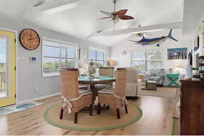4039 San Jacinto Drive, Galveston, TX 77554 - Photo 11