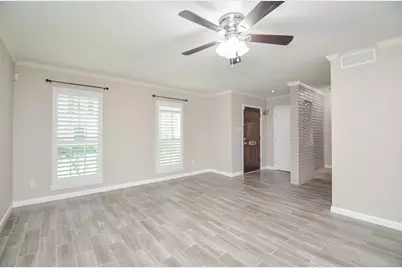 13074 Trail Hollow Drive #3074, Houston, TX 77079 - Photo 5