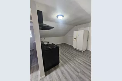 1410 1/2 Lake Road, La Marque, TX 77568 - Photo 3