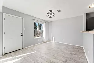 1010 Willow W Dr, Houston, TX 77073 - Photo 9