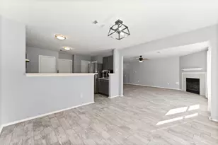 1010 Willow W Dr, Houston, TX 77073 - Photo 11