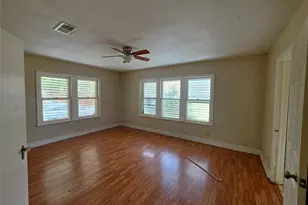 5011 Ave N 1/2, Galveston, TX 77551 - Photo 11