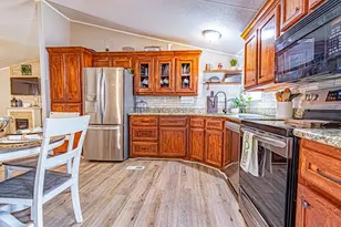111 Samantha Ln, Huntsville, TX 77340 - Photo 11