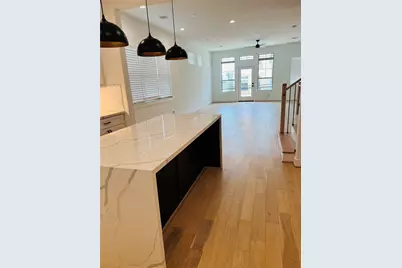 1103 W 15th 1/2 Street #A, Houston, TX 77008 - Photo 11