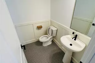 1103 W 15th 1/2 St, Houston, TX 77008 - Photo 25