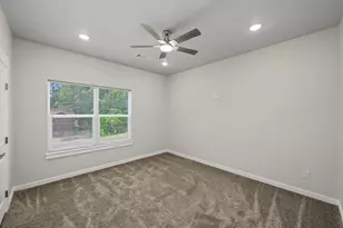 117 Sun City Ln, Conroe, TX 77304 - Photo 31