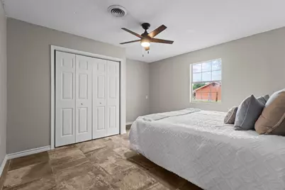 305 Circle Dr, Bridge City, TX 77611 - Photo 15