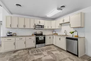 305 Circle Dr, Bridge City, TX 77611 - Photo 11