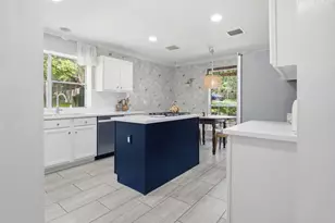 6 Wind Poppy Ct, The Woodlands, TX 77381 - Photo 7