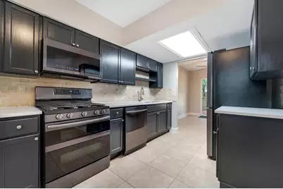 30 Willowwood Circle, The Woodlands, TX 77381 - Photo 7