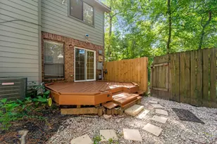 30 Willowwood Cir, The Woodlands, TX 77381 - Photo 5