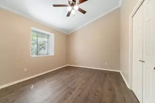 30 Willowwood Cir, The Woodlands, TX 77381 - Photo 19