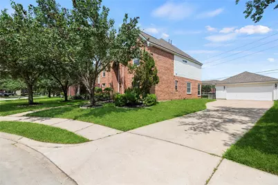 2923 Zachary Bend Lane, Katy, TX 77494 - Photo 3