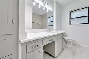 302 Bayou View Dr, Seabrook, TX 77586 - Photo 31