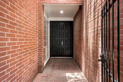 4904 Yoakum Boulevard, Houston, TX 77006 - Photo 3