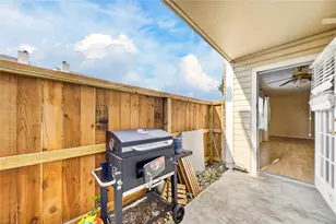 2750 Holly Hall St, Houston, TX 77054 - Photo 25