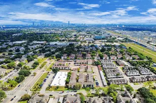 10075 Westpark Dr, Houston, TX 77042 - Photo 15