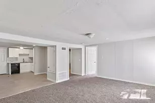 741 Vine St, Clute, TX 77531 - Photo 3